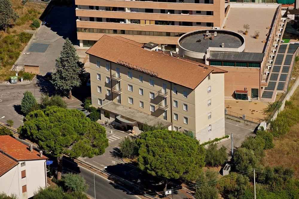 Hotel Tirrenus Perugia Exterior foto